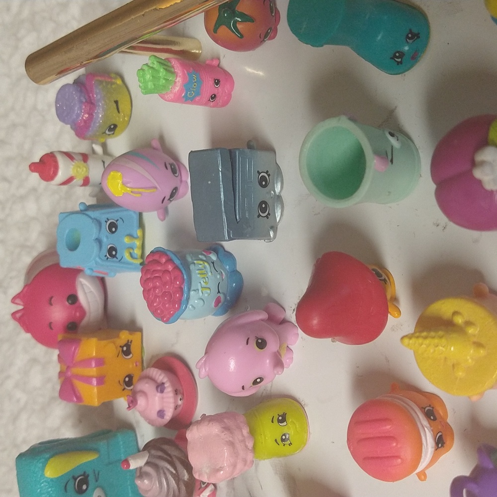 Shopkins Miniatures - Picture 3 of 7
